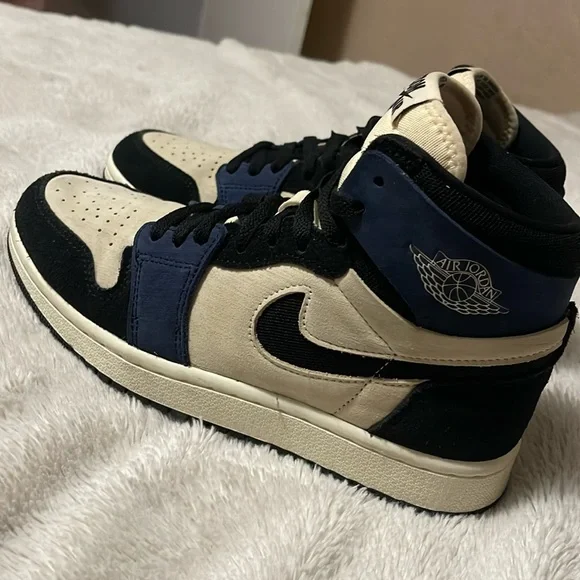 Air Jordan 1 Zoom CMFT 2 Shoe - Picture 3 of 15